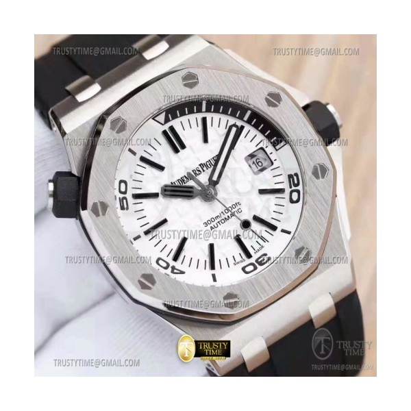 BF공장 오데마피게 로얄오크오프쇼어 다이버 15710 화이트다이얼 Royal Oak Offshore Diver 15710 SS/RU White BF A3120